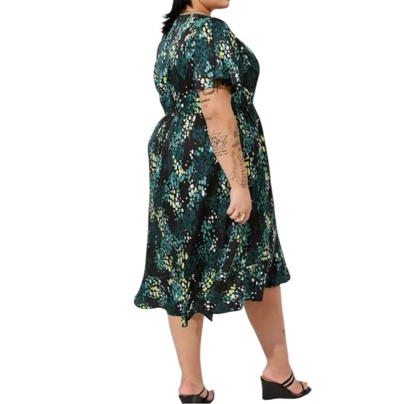 Torrid Midi Abstract Bubble Charm Flutter  Sleeve Brunch Boho Wrap Dress - Picture 2 of 12